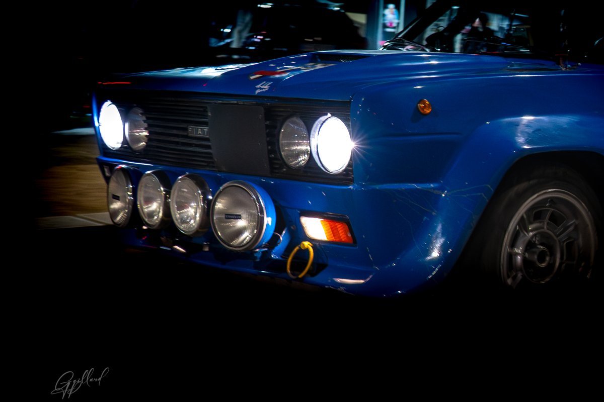 Voiture bleu Photo de voiture lors du monte carlo de Valence 26